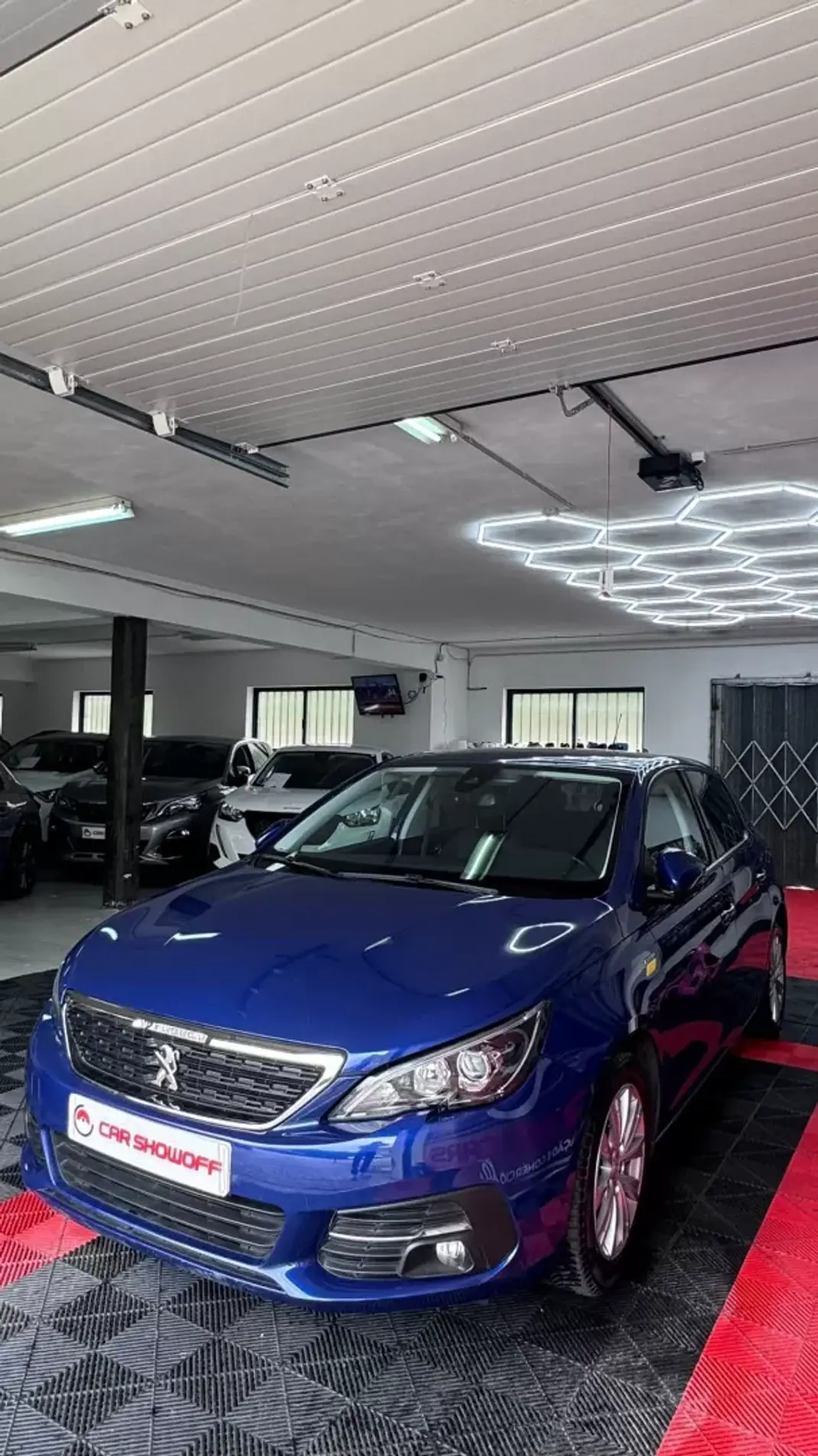 Peugeot 308 2020 - 10900 EUR, 133000 km - AUTO.MOTO.pt - 133000km - foto 3 de 10