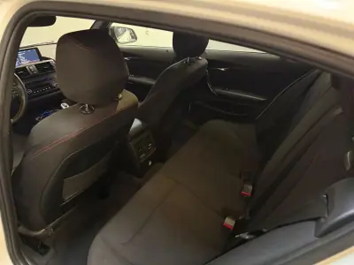 BMW 116 2014 - 10900 EUR, 230000 km - AUTO.MOTO.pt - 230000km - foto 21 de 22