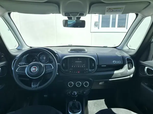 Fiat 500L 2018 - 11490 EUR, 80000 km - AUTO.MOTO.pt - 80000km - foto 12 de 48