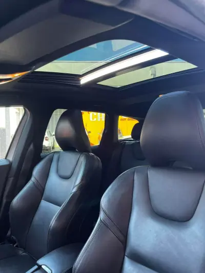 Volvo XC 60 2016 - 22900 EUR, 182664 km - AUTO.MOTO.pt - 182664km - foto 13 de 18