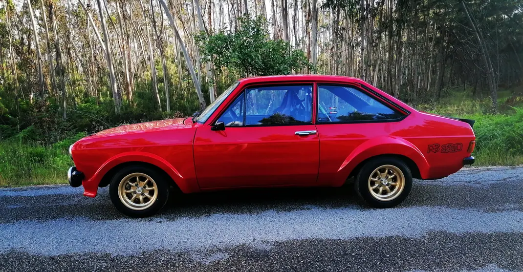 Ford Escort 1976 - 27900 EUR, 125000 km - AUTO.MOTO.pt - 125000km - foto 4 de 15