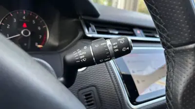 Land Rover Range Rover Velar 2019 - 37500 EUR, 96232 km - AUTO.MOTO.pt - 96232km - foto 13 de 31