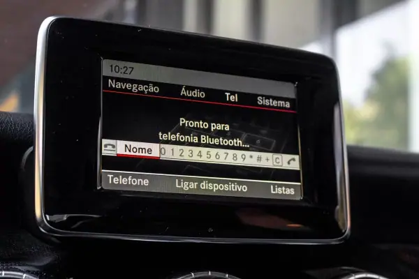 Mercedes-Benz CLA 200 2014 - 16450 EUR, 260032 km - AUTO.MOTO.pt - 260032km - foto 29 de 31
