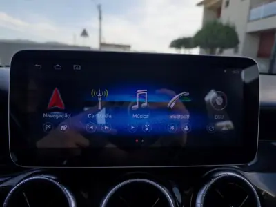 Mercedes-Benz CLA 180 2014 - 16990 EUR, 145000 km - AUTO.MOTO.pt - 145000km - foto 27 de 32