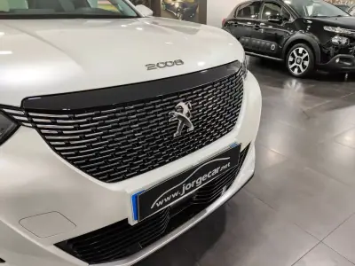 Peugeot 2008 2021 - 14500 EUR, 60000 km - AUTO.MOTO.pt - 60000km - foto 8 de 27