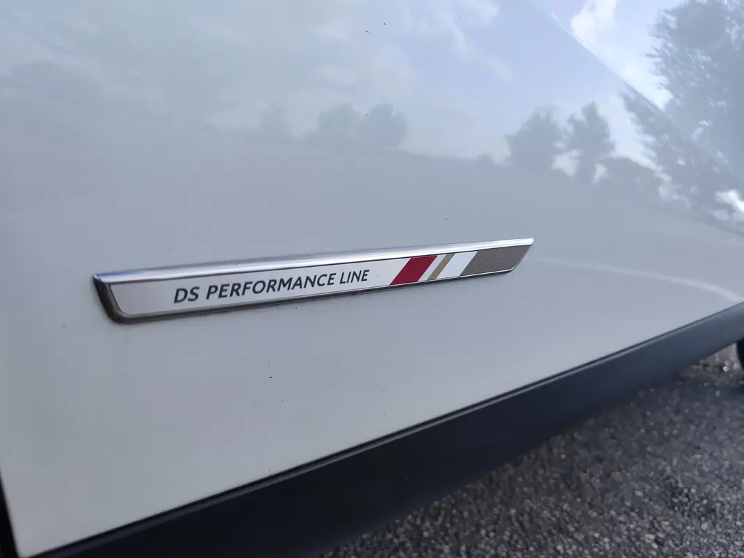 DS DS3 Crossback 2019 - 13000 EUR, 110000 km - 110000km - foto 4 de 13