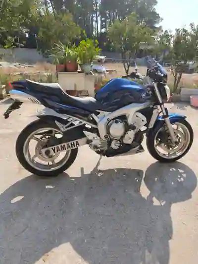 Yamaha FZ 6 2004 - 3000 EUR, 10487 km - 10487km - foto 2 de 7