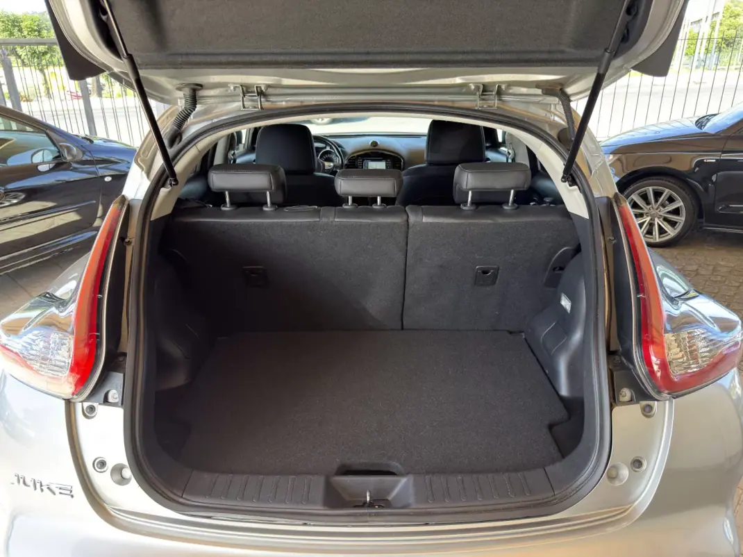 Nissan Juke 2018 - 13750 EUR, 108718 km - 108718km - foto 23 de 27
