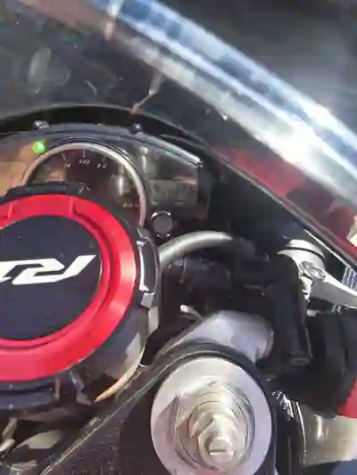 Yamaha YZF R1 2004 — photo 2 of 9