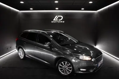 Ford Focus SW 2016 — photo 2 of 13