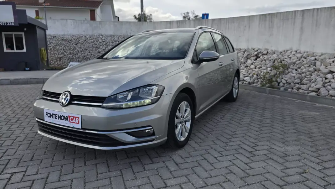 Volkswagen Golf Variant 2017 - 15450 EUR, 192145 km - AUTO.MOTO.pt - 192145km - foto 1 de 18