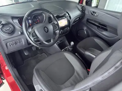 Renault Captur 2016 - 12250 EUR, 136506 km - AUTO.MOTO.pt - 136506km - foto 5 de 22