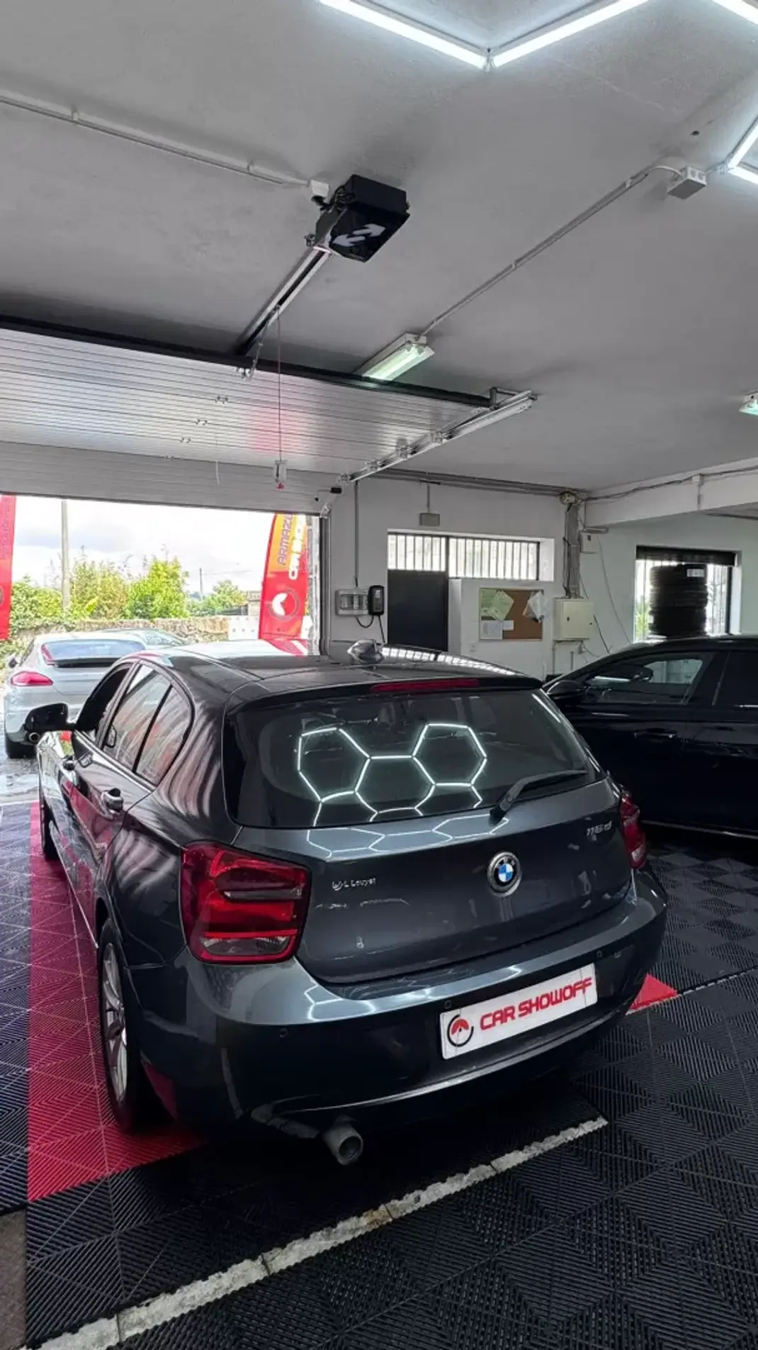 BMW 116 2013 - 10900 EUR, 150000 km - AUTO.MOTO.pt - 150000km - foto 4 de 11