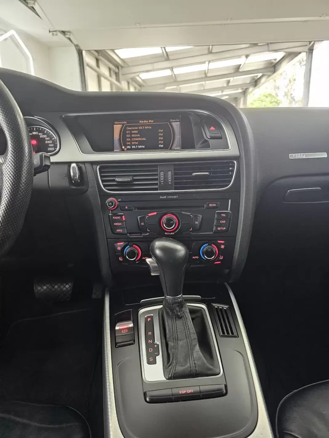 Audi A5 Sportback 2011 - 17500 EUR, 123569 km - AUTO.MOTO.pt - 123569km - foto 21 de 29