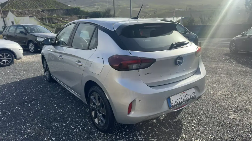 Opel Corsa 2023 - 14900 EUR, 52000 km - AUTO.MOTO.pt - 52000km - foto 6 de 19