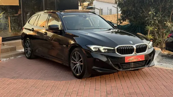 BMW 330 2023 - 32990 EUR, 95000 km - AUTO.MOTO.pt - 95000km - foto 14 de 38