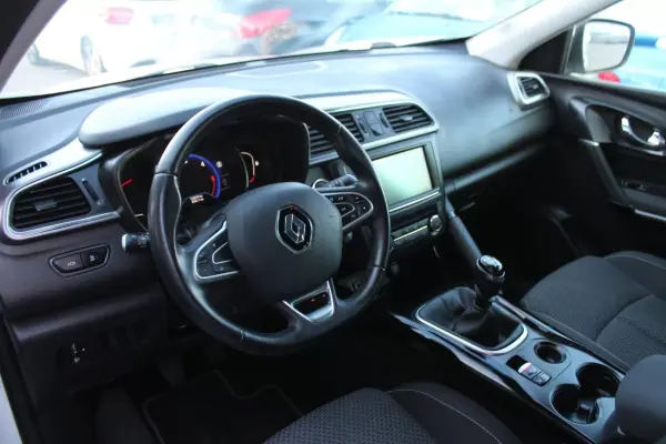 Renault Kadjar 2016 - 14500 EUR, 192000 km - AUTO.MOTO.pt - 192000km - foto 7 de 20