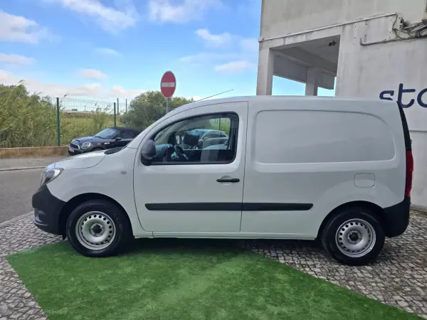 Mercedes-Benz Citan 2020 - 13450 EUR, 121000 km - AUTO.MOTO.pt - 121000km - foto 6 de 10