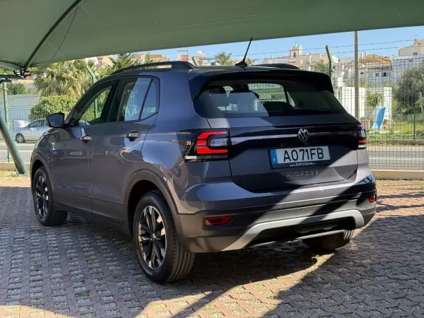 Volkswagen T-Cross 2022 - 19800 EUR, 47200 km - AUTO.MOTO.pt - 47200km - foto 3 de 15