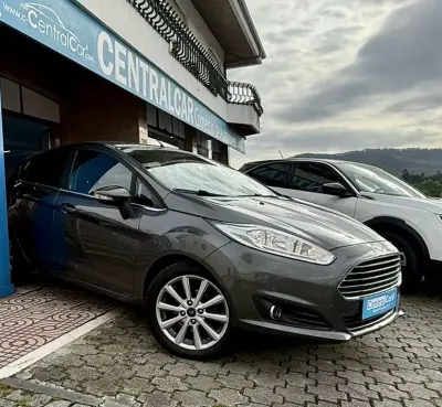 Ford Fiesta 2016 - 9950 EUR, 92000 km - AUTO.MOTO.pt - 92000km - foto 2 de 26
