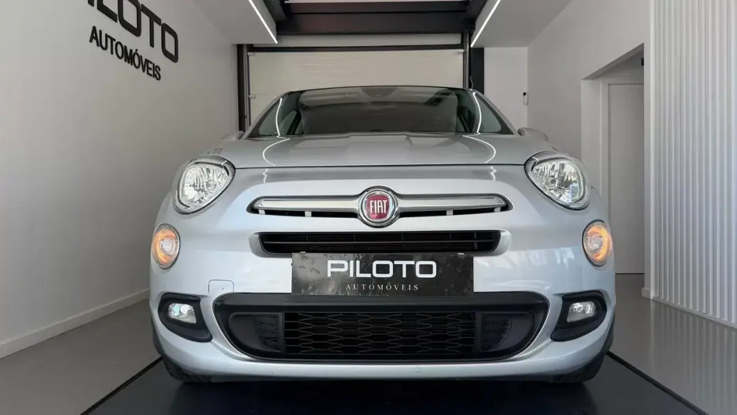 Fiat 500X 2018 - 12990 EUR, 156250 km - AUTO.MOTO.pt - 156250km - foto 4 de 33