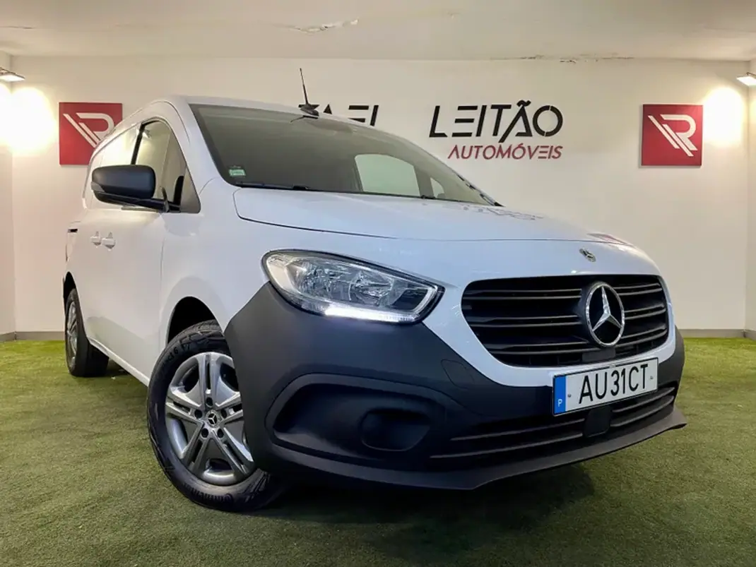 Mercedes-Benz 2022 - 17750 EUR, 45000 km - AUTO.MOTO.pt - 45000km - foto 5 de 28