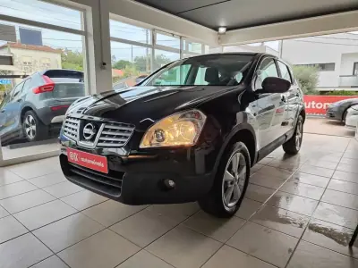 Nissan Qashqai 2010 - 6750 EUR, 250000 km - AUTO.MOTO.pt - 250000km - foto 5 de 32