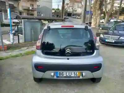 Citroën C1 2011 - 6000 EUR, 94000 km - AUTO.MOTO.pt - 94000km - foto 4 de 7
