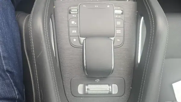 Mercedes-Benz GLE 350 2023 - 59000 EUR, 87500 km - AUTO.MOTO.pt - 87500km - foto 13 de 22