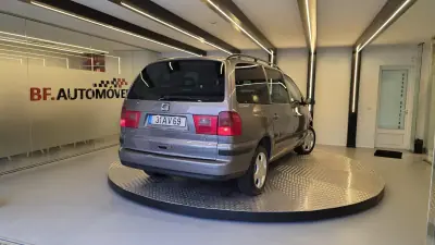 SEAT Alhambra 2005 - 7500 EUR, 299890 km - AUTO.MOTO.pt - 299890km - foto 19 de 57