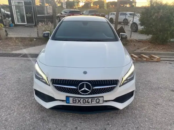 Mercedes-Benz CLA 200 2017 - 22990 EUR, 145650 km - AUTO.MOTO.pt - 145650km - foto 2 de 20