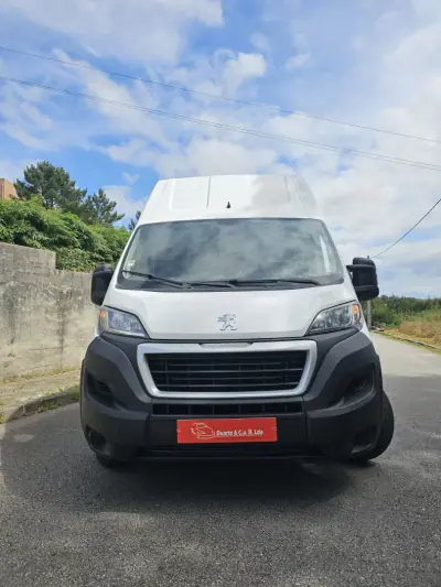 Peugeot BOXER 2.0 BlueHDi 435 L4H2 Premium 2020 - 20350 EUR, 126369 km - AUTO.MOTO.pt - 126369km - foto 24 de 40