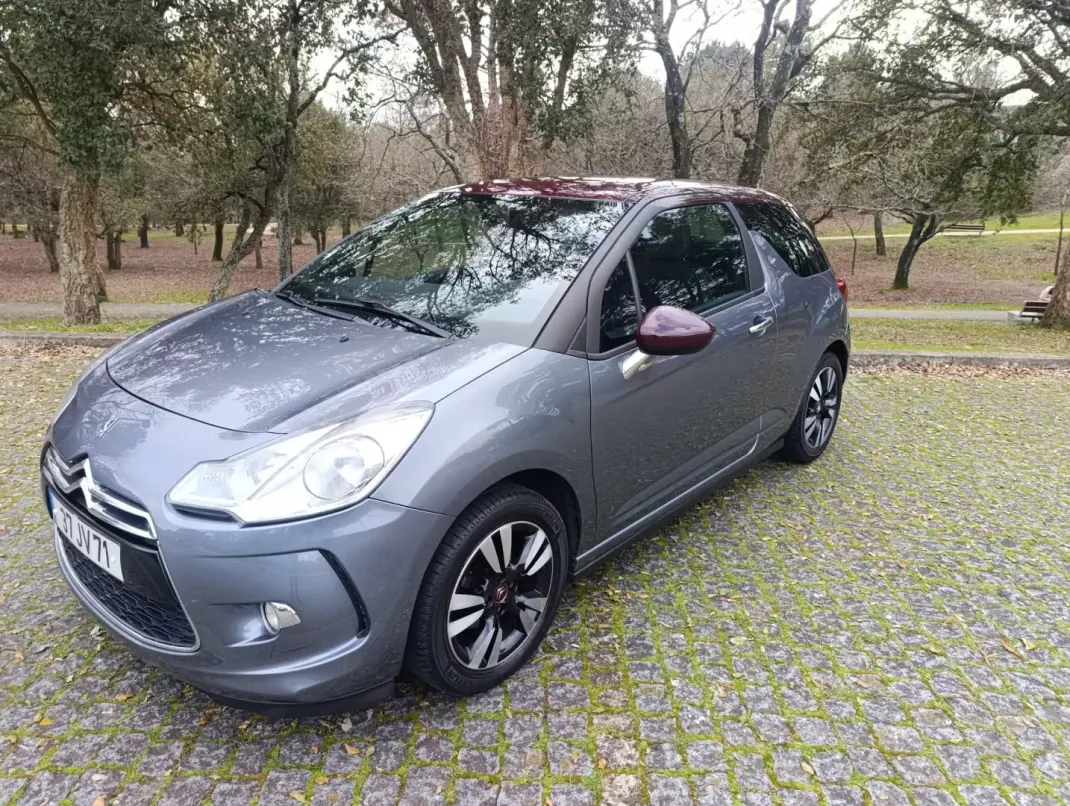 Citroën DS3 2010 - 8850 EUR, 135938 km - AUTO.MOTO.pt - 135938km - foto 1 de 12