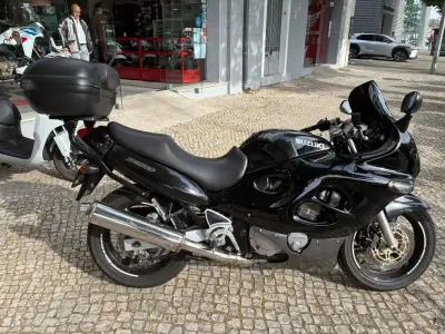 Suzuki GSX 1250FA 2000 - 1900 EUR, 41199 km - AUTO.MOTO.pt - 41199km - foto 1 de 18