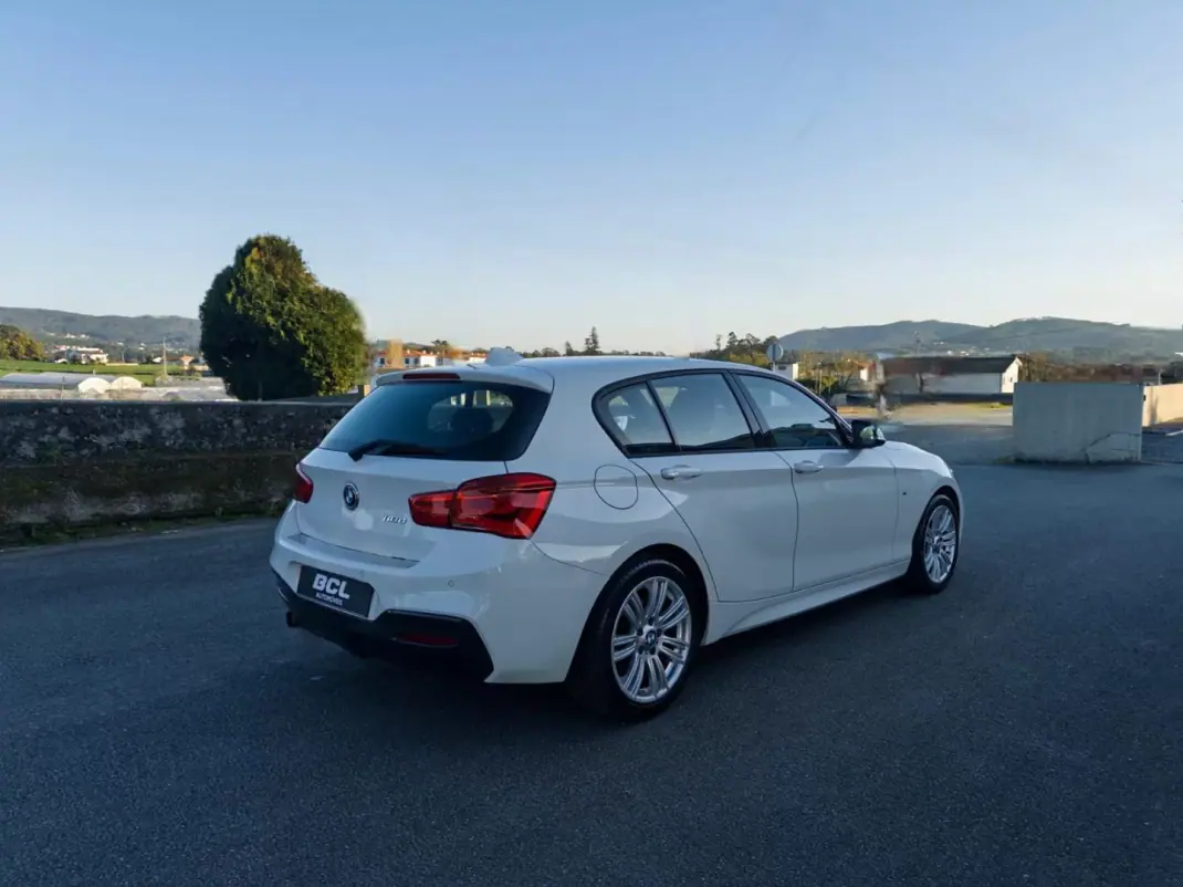 BMW 118 2015 - 17990 EUR, 168000 km - AUTO.MOTO.pt - 168000km - foto 8 de 35