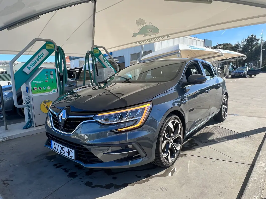 Renault Mégane 2021 - 17490 EUR, 92 km - AUTO.MOTO.pt - 92km - foto 1 de 5