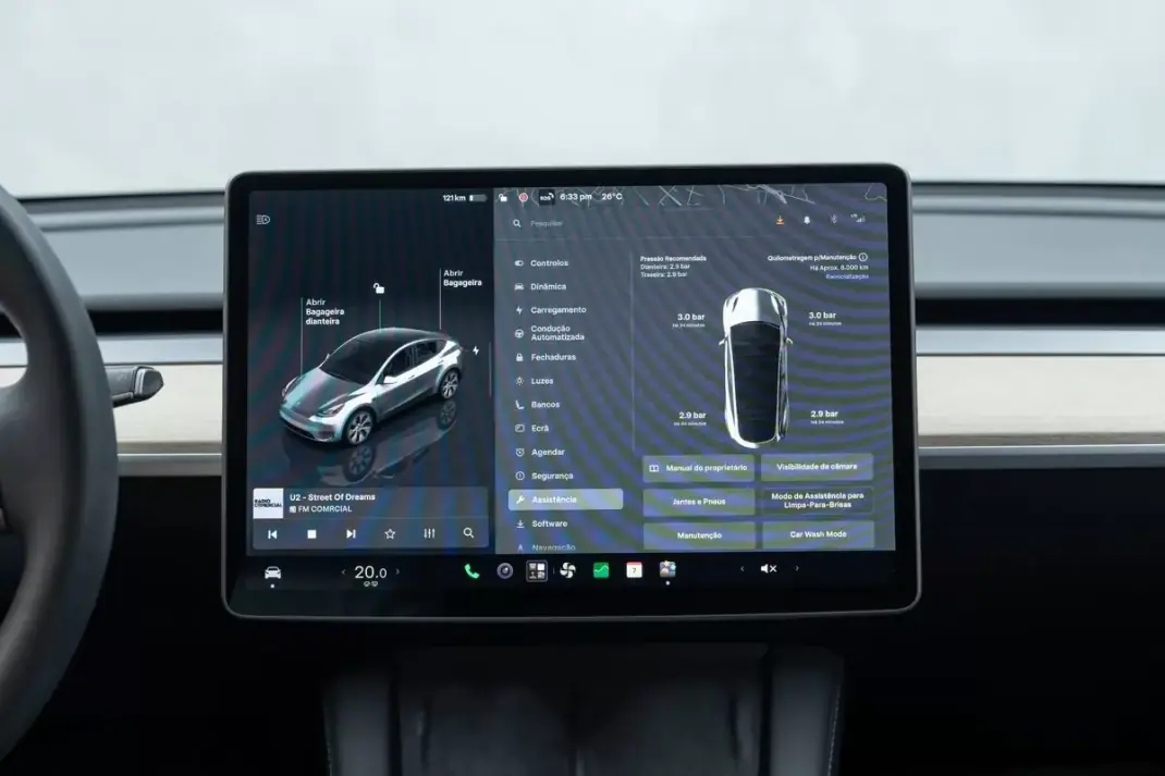 Tesla Model Y 2023 - 35950 EUR, 57000 km - 57000km - foto 39 de 49