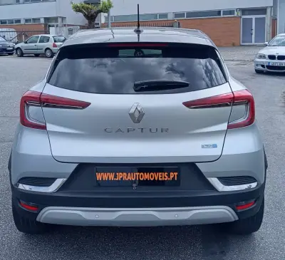 Renault Captur 2021 - 19490 EUR, 73113 km - AUTO.MOTO.pt - 73113km - foto 8 de 20
