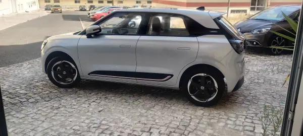 2026 - 21500 EUR, 1721 km - AUTO.MOTO.pt - 1721km - foto 8 de 30