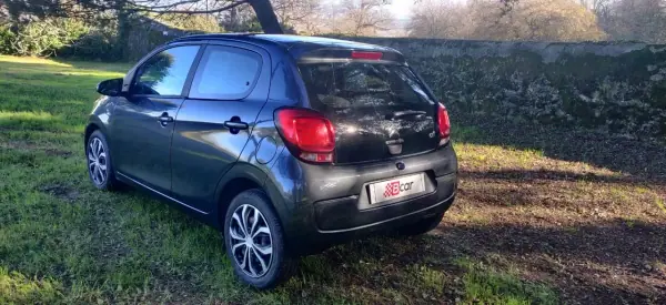 Citroën C1 2017 - 8450 EUR, 117000 km - AUTO.MOTO.pt - 117000km - foto 9 de 33