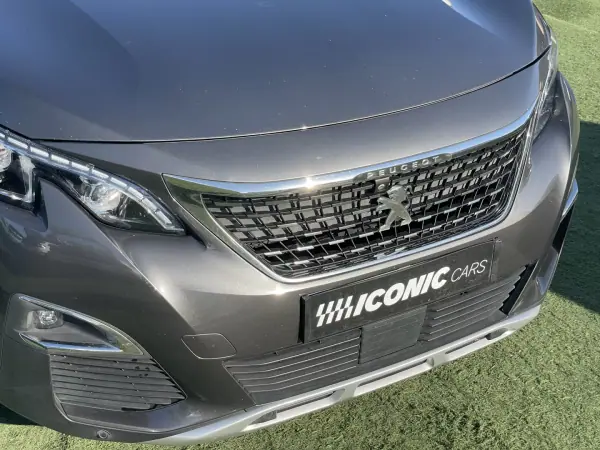 Peugeot 5008 2019 - 15490 EUR, 228000 km - AUTO.MOTO.pt - 228000km - foto 8 de 42