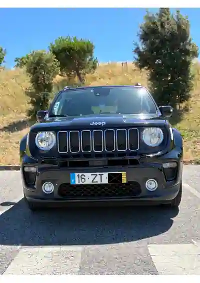 Jeep Renegade 2020 - 13500 EUR, 126000 km - AUTO.MOTO.pt - 126000km - foto 2 de 10