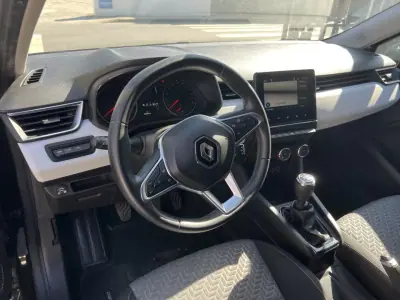 Renault Clio 2023 - 15250 EUR, 106900 km - AUTO.MOTO.pt - 106900km - foto 10 de 16