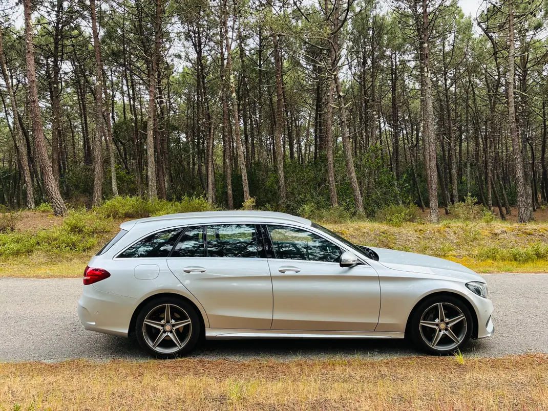Mercedes-Benz C 220 2015 - 15750 EUR, 245700 km - AUTO.MOTO.pt - 245700km - foto 4 de 10