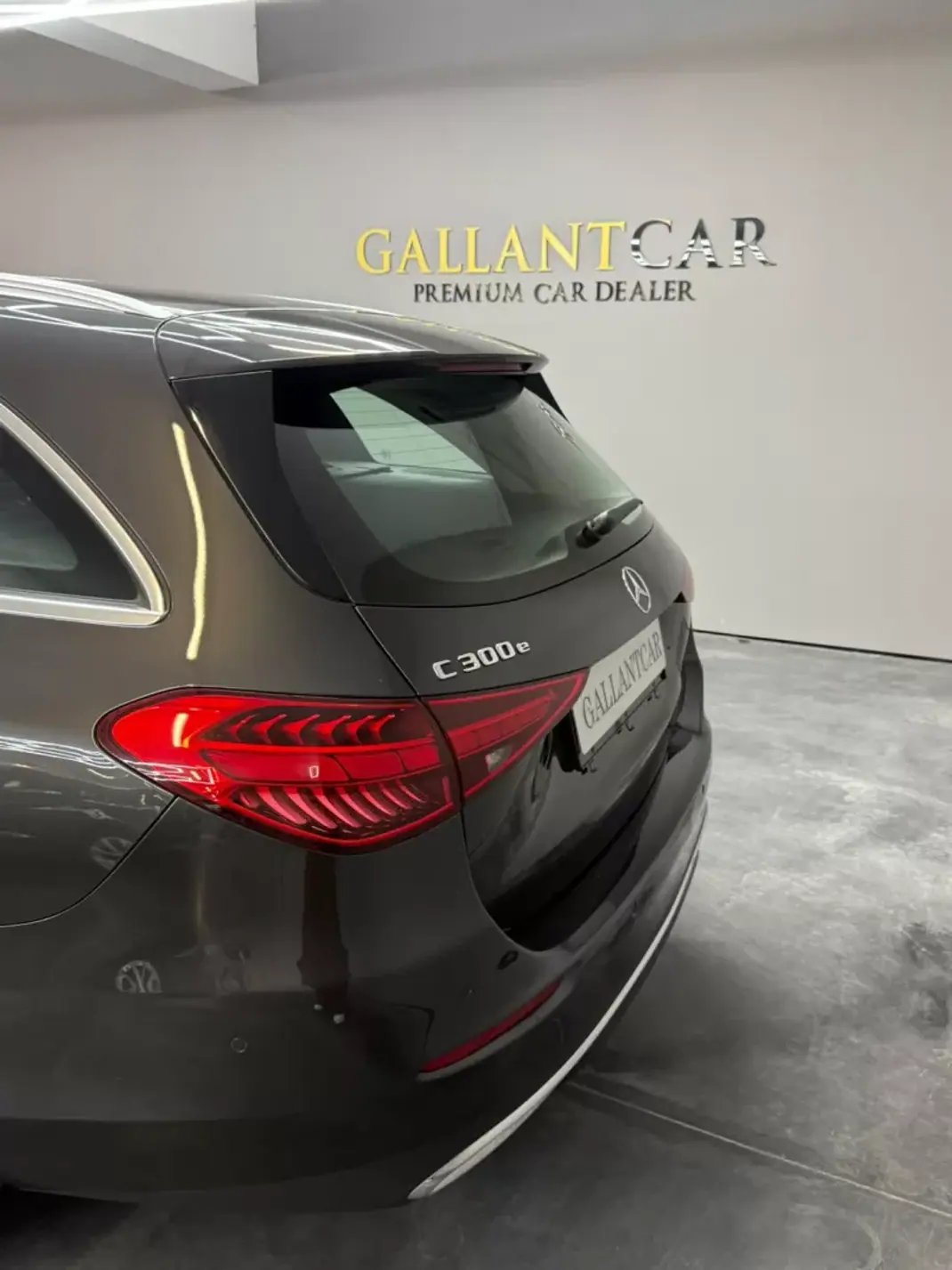 Mercedes-Benz C 300 2023 - 36500 EUR, 88706 km - 88706km - foto 30 de 32