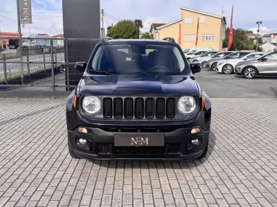 Jeep Renegade 2016 - 15500 EUR, 138000 km - AUTO.MOTO.pt - 138000km - foto 3 de 22