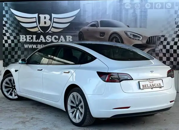 Tesla Model 3 2022 - 28990 EUR, 56000 km - AUTO.MOTO.pt - 56000km - foto 14 de 14