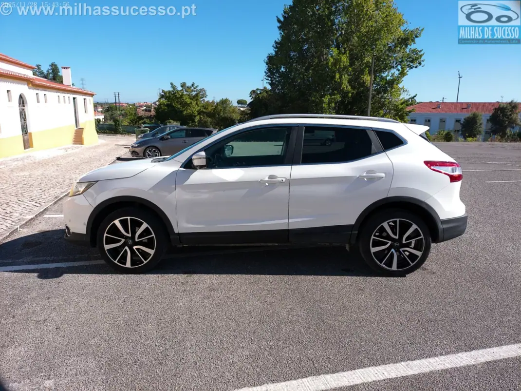 Nissan Qashqai 2015 - 12850 EUR, 212000 km - 212000km - foto 5 de 31