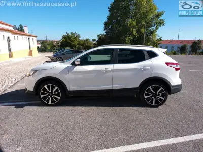 Nissan Qashqai 2015 - 12850 EUR, 212000 km - 212000km - foto 5 de 31