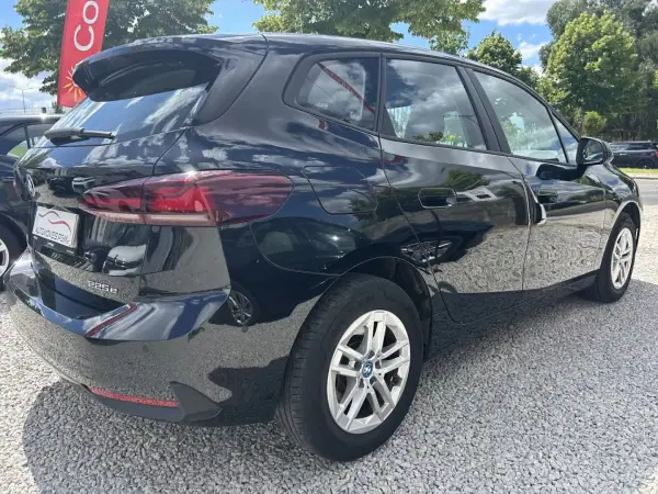 BMW 225xe Active Tourer 2023 - 27990 EUR, 50700 km - AUTO.MOTO.pt - 50700km - foto 4 de 17